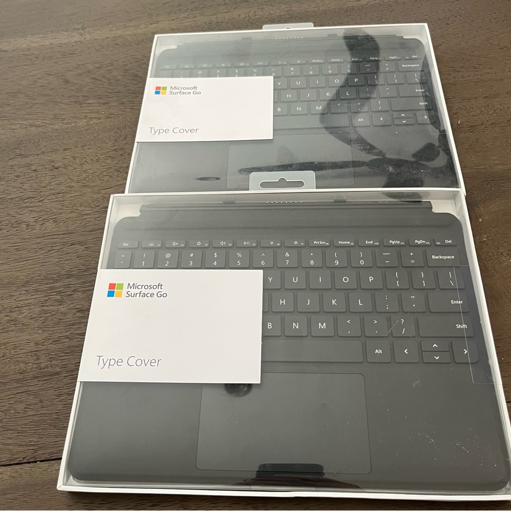 NEW Microsoft Surface Go Type Cover - Black